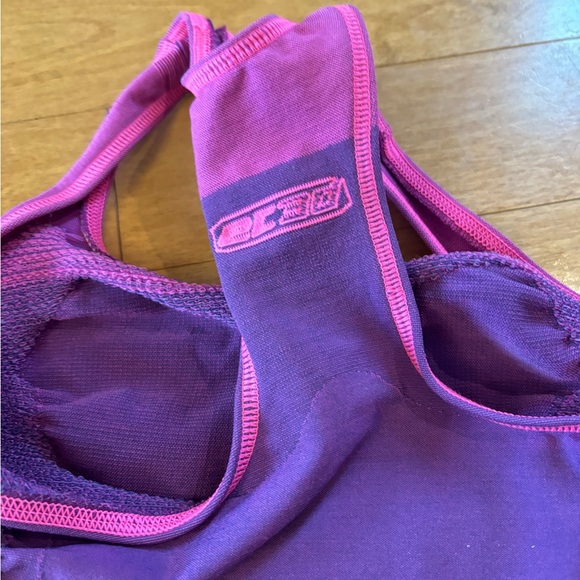 Three items.  Workout outfit. Xs. Stretchy - Picture 3 of 6